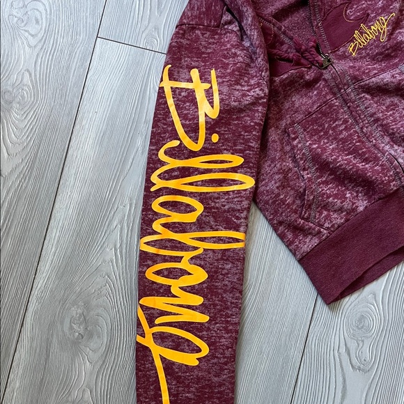 Billabong Maroon Jacket with Pink and Yellow Details - Picture 3 of 6